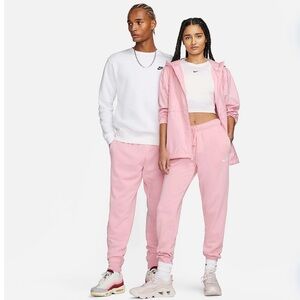 Women’s light pink Nike jogger sweatpants size large